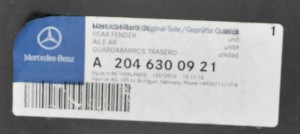 MERCEDES C-KLASA A204 W204 204 SEDAN 2007- Tylny lewy błotnik A2046300921 4/5 MINIATURA